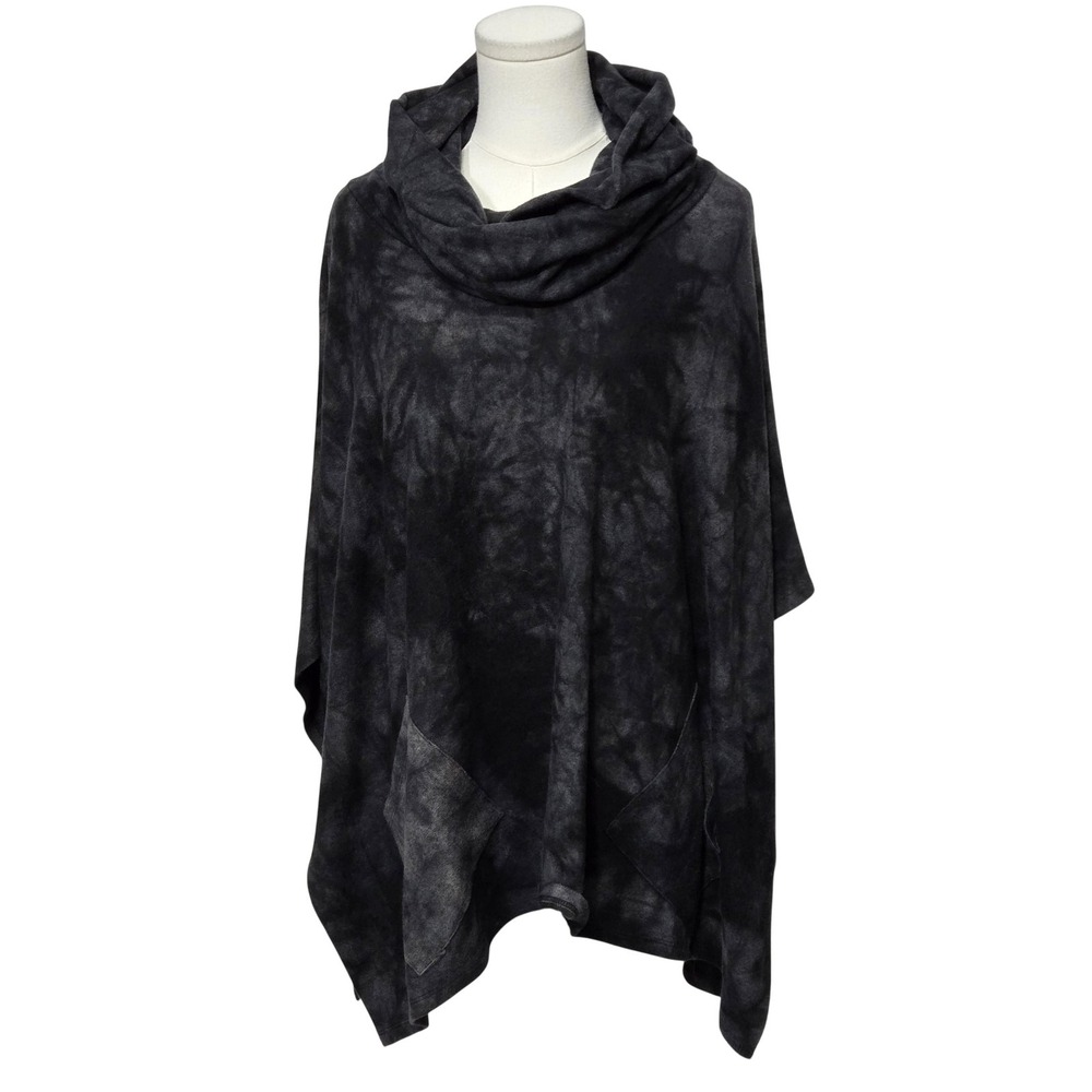 French Kyss Cape Sweater Womens 2 Gray Cowl Neck Poncho Pockets Cozy Knit NWT